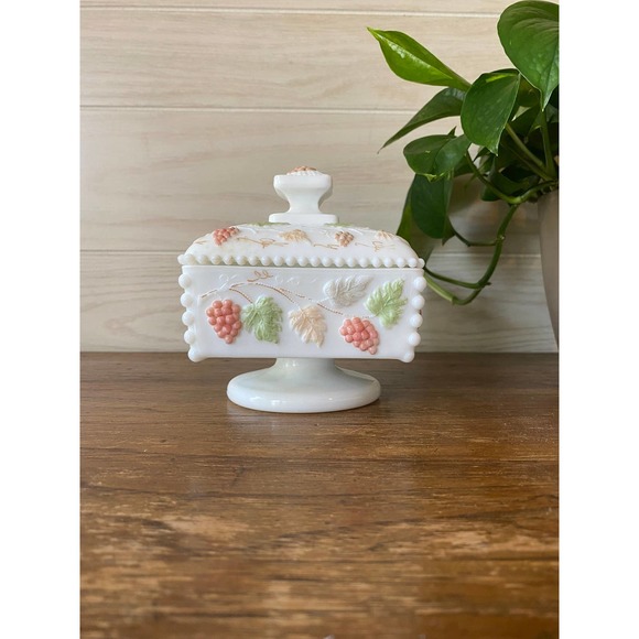 Vintage Westmoreland Beaded Grape Honey Dish with Lid